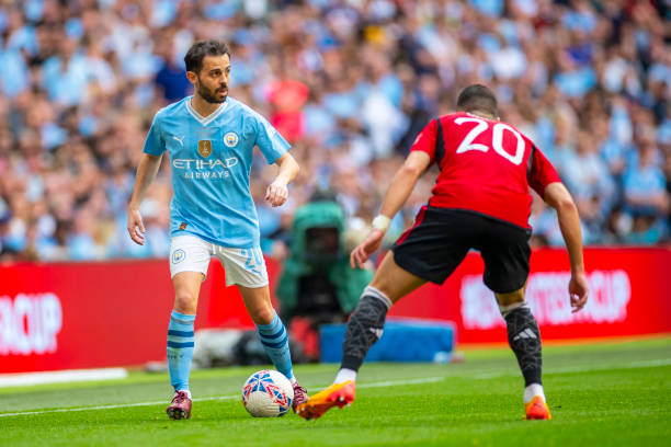 主要归功于 主要归功于