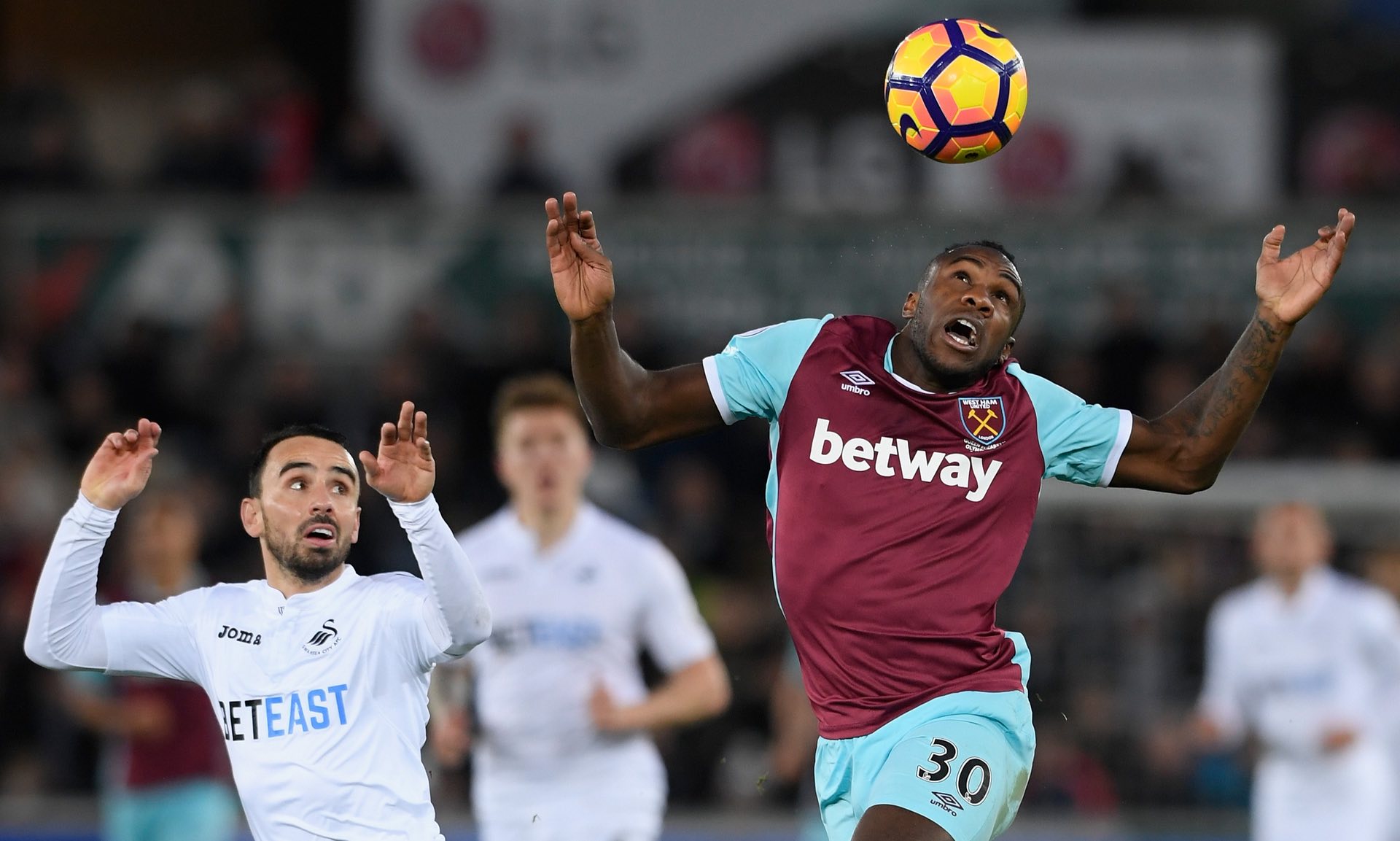 防守的同时 防守的同时